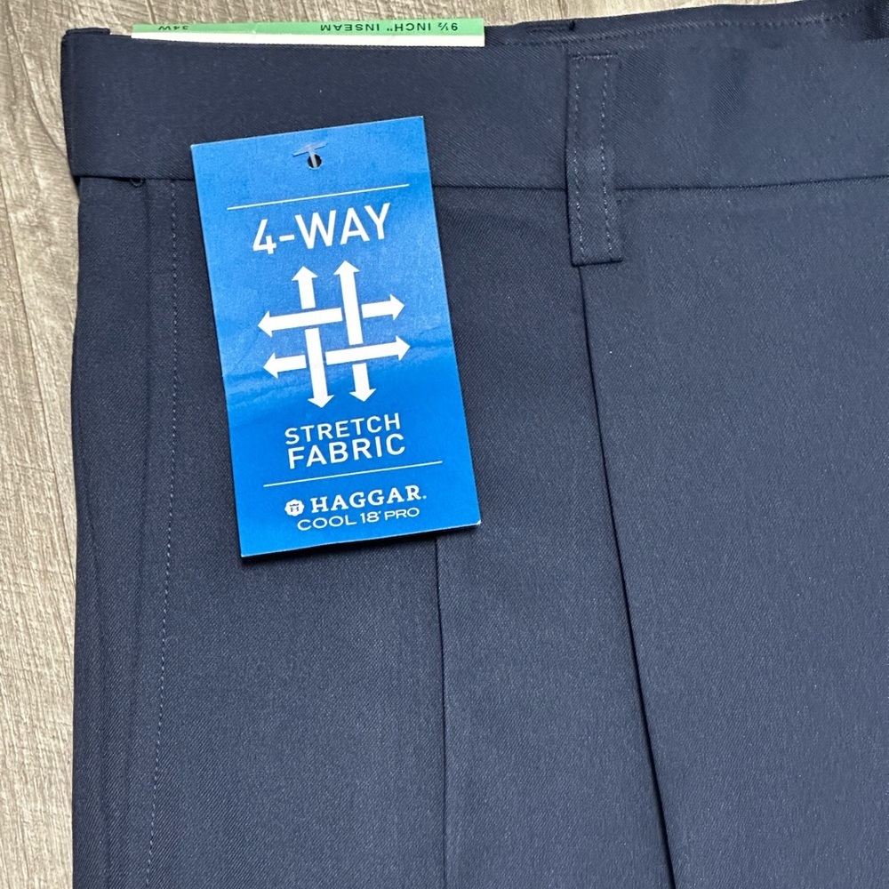 Men's Haggar 34 Medium Chino Khakis Shorts Navy Blue Elastic Waist Golf Pleated - Picture 5 of 8